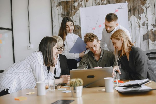 Welche Trends bestimmen die Zukunft der Unternehmensdienstleistungen?